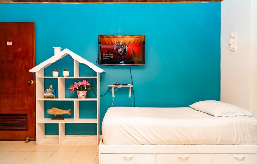 Habitación para 3 una cuadra de la playa y bahía