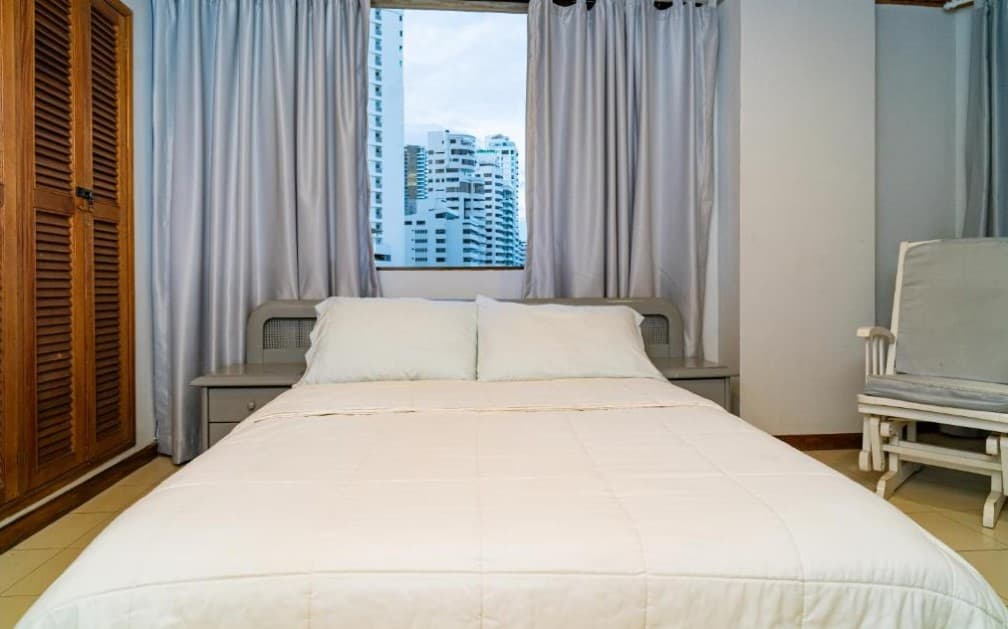 Habitación doble con baño a una cuadra del mar